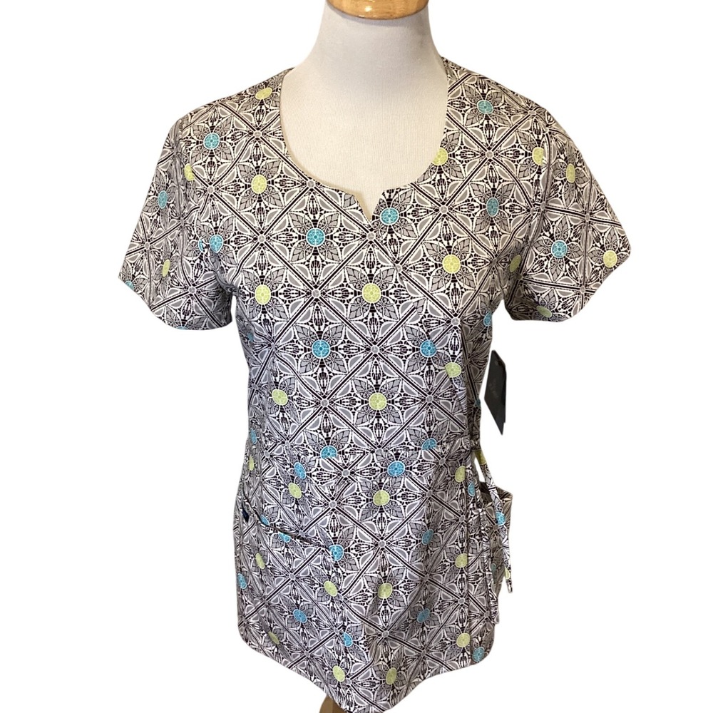 JOCKEY Women's Size S Scrub Top Geometric Print V-Neck Short Sleeve